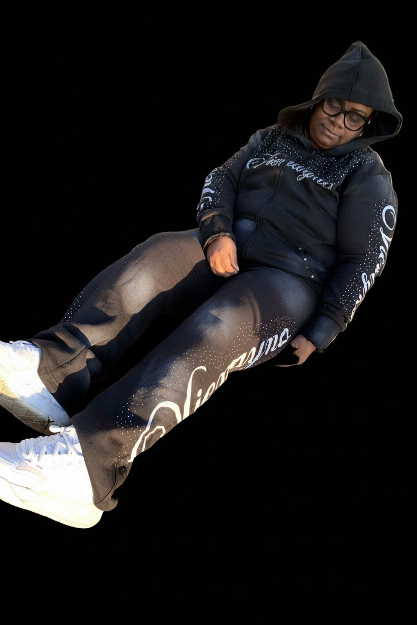 VD sweatsuit